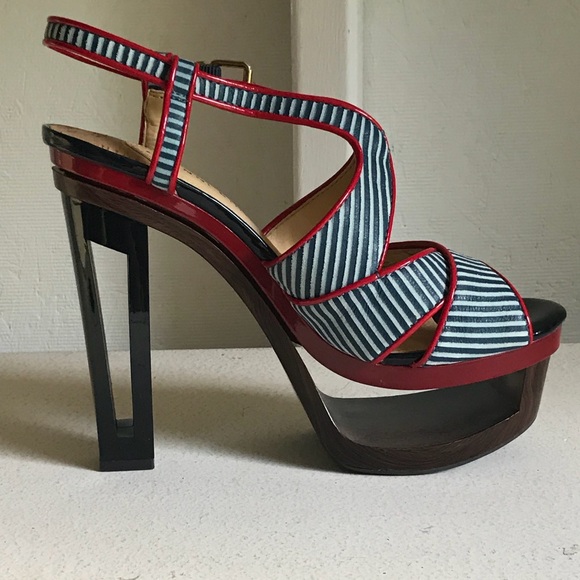 Gianni Bini “Elise” Cutout Platform Heels - Picture 1 of 13